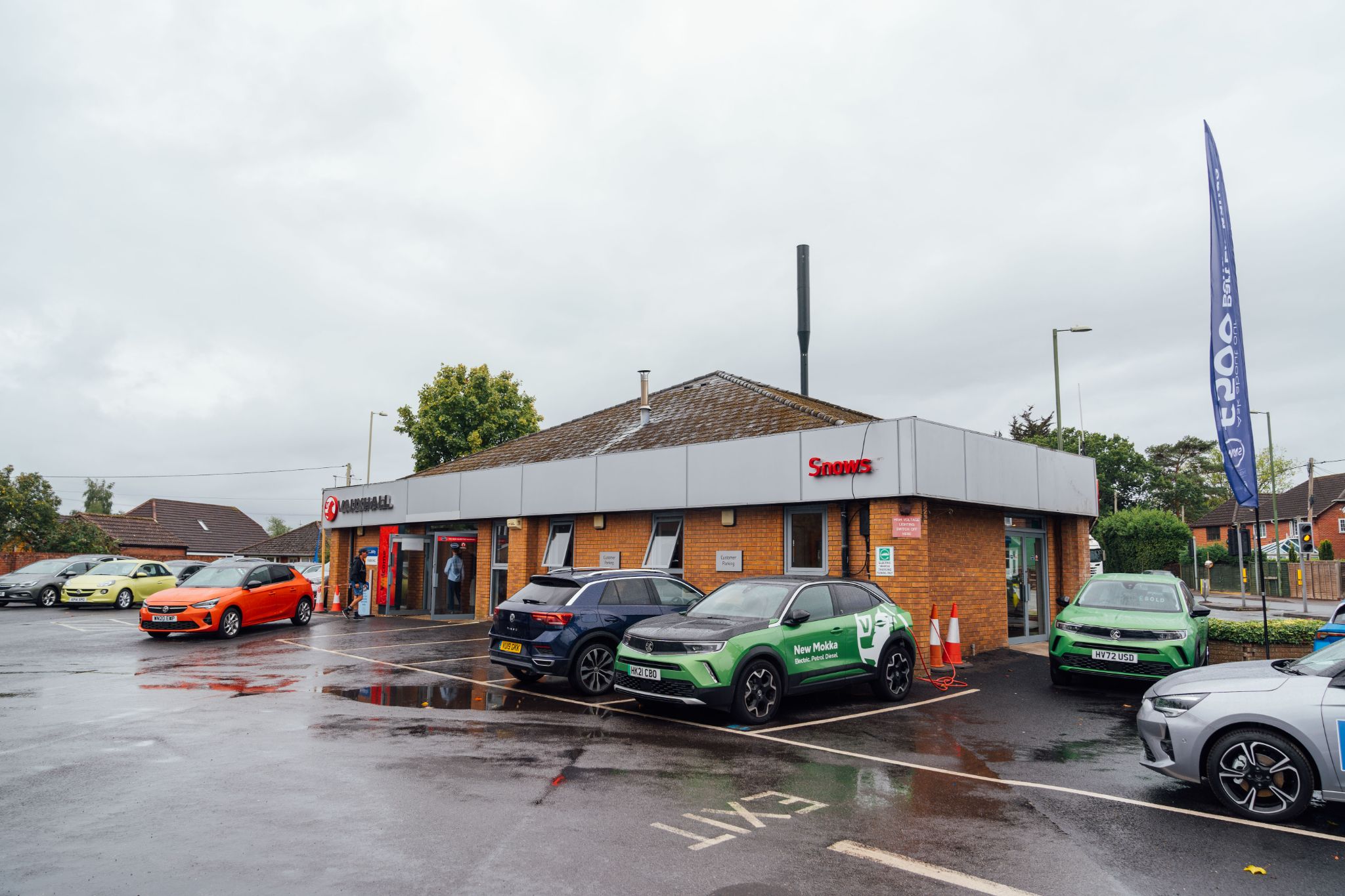 Snows Vauxhall Chandlers Ford Car dealership in Eastleigh AutoTrader